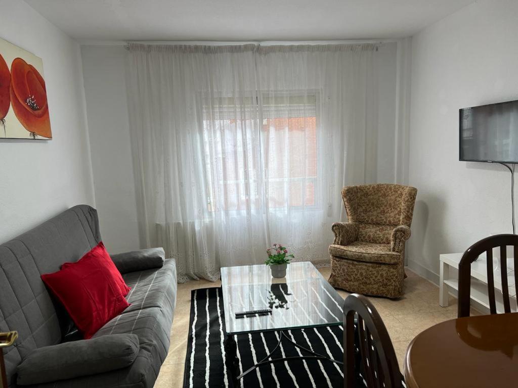 C8 Comodo Piso De 3 Habitaciones Cerca Del Centro De マドリード エクステリア 写真